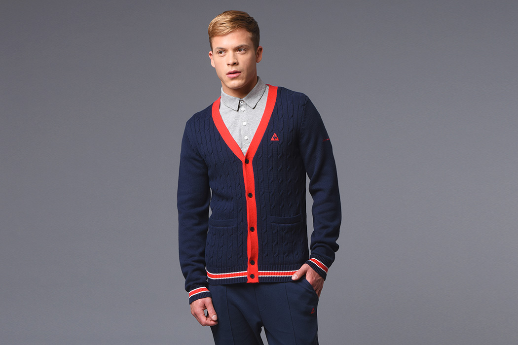 Sweatshirt France Cœurs Tricolores Bleu Blanc Rouge - Coupe Classique, 241 G, Pour Hommes Et Femmes