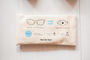Toms Lunettes de soleil one for one